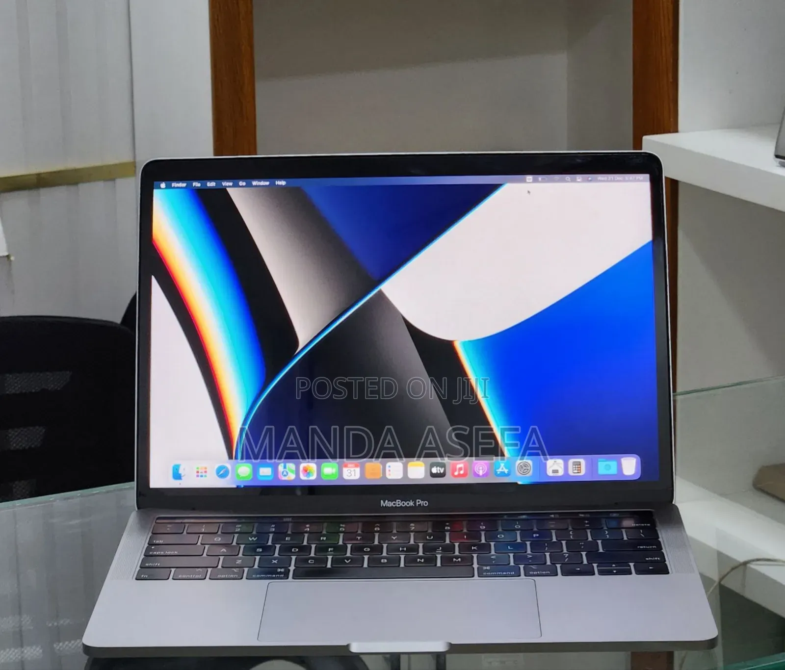 New Laptop Apple MacBook Pro 2020 M1 16GB Apple M1 SSD 256GB