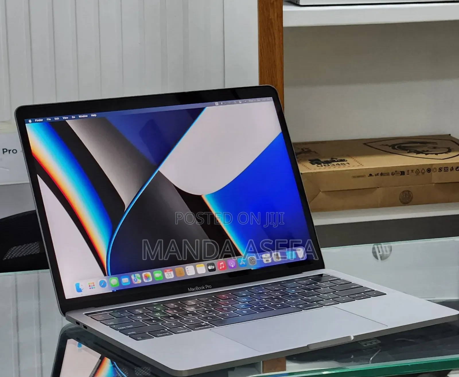 New Laptop Apple MacBook Pro 2020 M1 16GB Apple M1 SSD 256GB