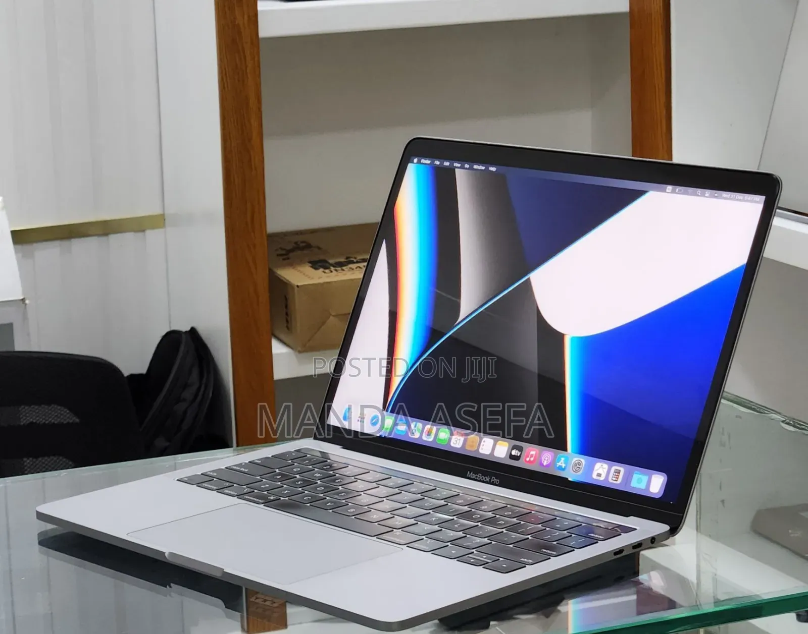New Laptop Apple MacBook Pro 2020 M1 16GB Apple M1 SSD 256GB
