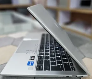 New Laptop HP EliteBook 830 G8 16GB Intel Core i5 SSD 512GB