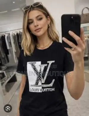 Lv Black Tshirt