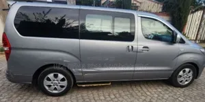 Hyundai Starex 2021 Silver