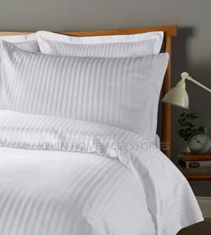 ኮምፈርት Quality White Striped Comforters