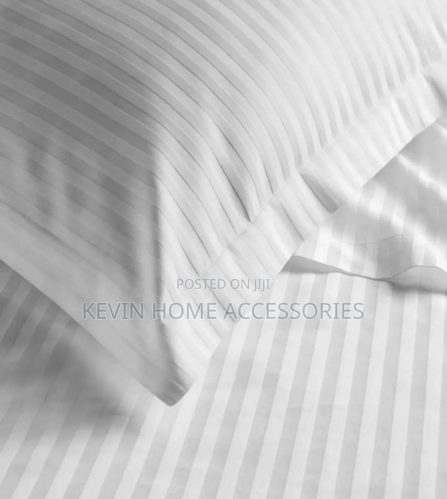 ኮምፈርት Quality White Striped Comforters