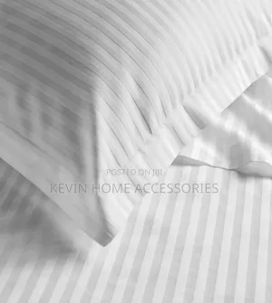 ኮምፈርት Quality White Striped Comforters