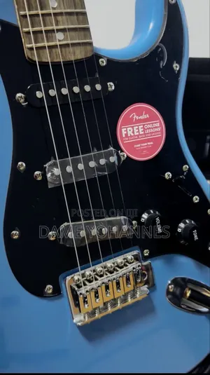 Fender Stratocaster *Squier* Lead Guitar
