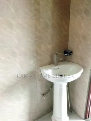 Furnished 5bdrm Apartment in አያት ጸበል, Yeka for sale