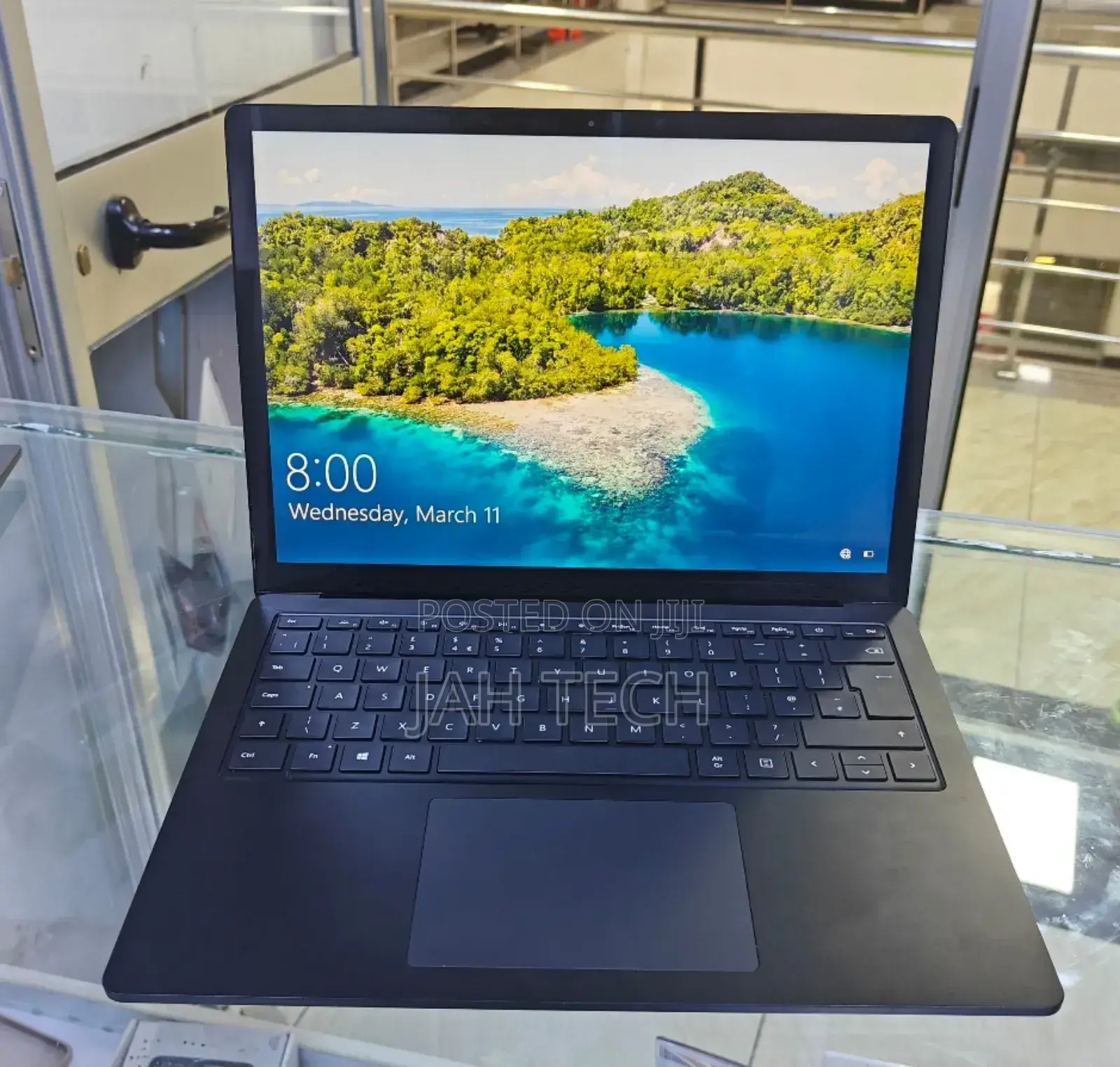 New Laptop Microsoft Surface Laptop 4 16GB Intel Core i5 SSD 512GB