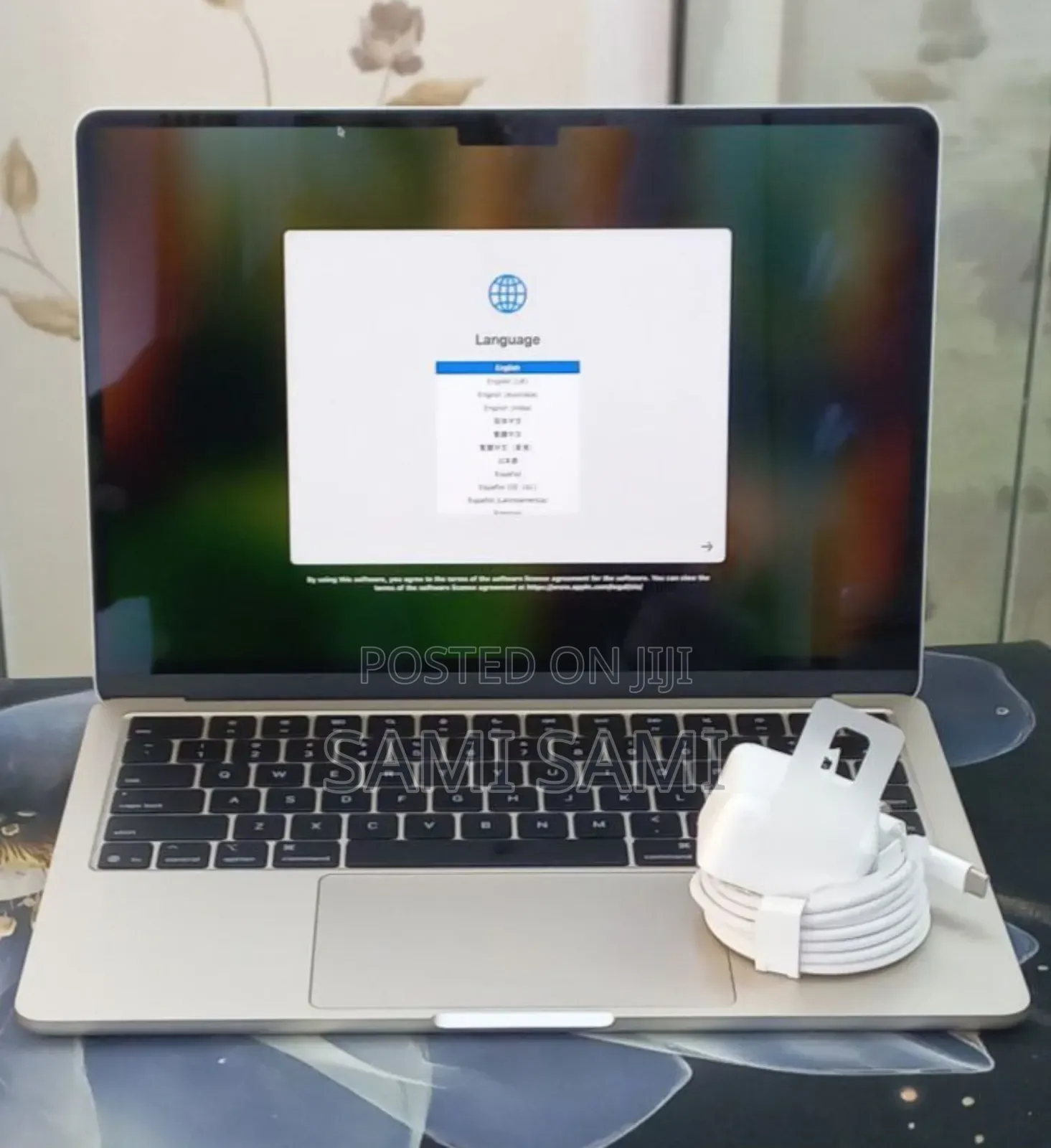 New Laptop Apple MacBook Air 2025 M4 13-inch 16GB Apple M4 SSD 256GB