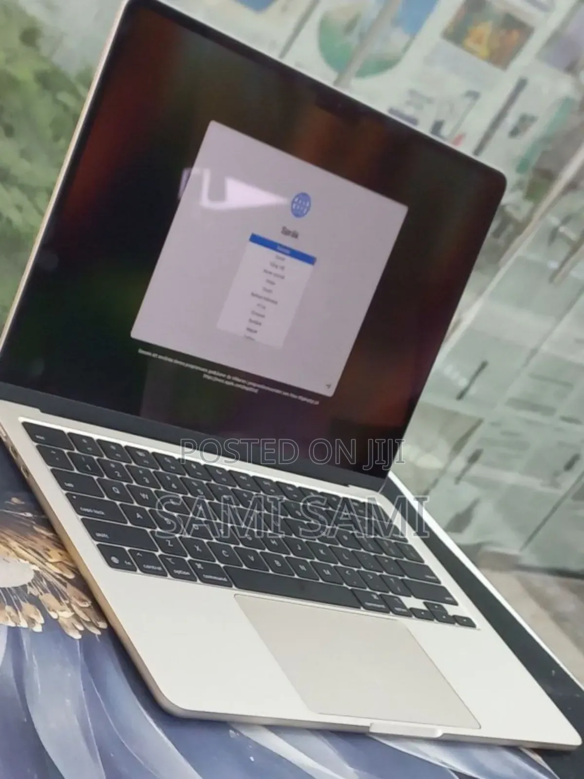 New Laptop Apple MacBook Air 2025 M4 13-inch 16GB Apple M4 SSD 256GB