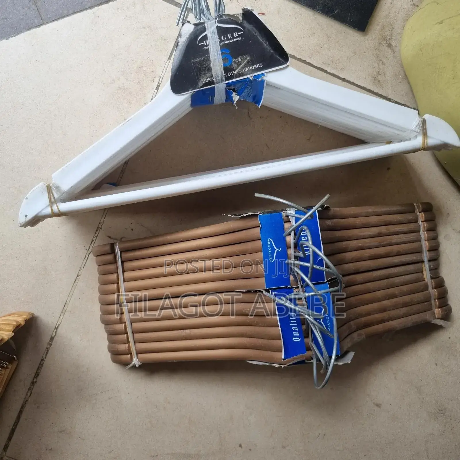 Mica Clothe Hanger