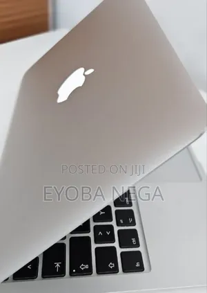 Laptop Apple MacBook Air 2014 4GB Intel Core i5 SSD 256GB