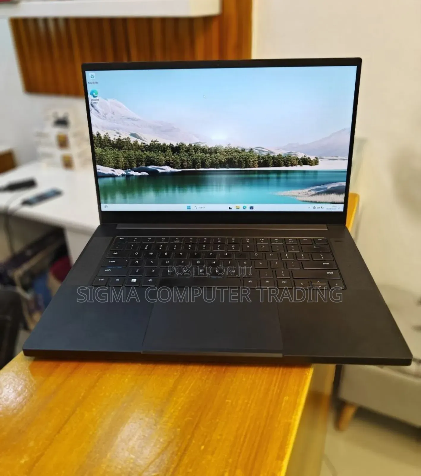 New Laptop Razer Blade 16GB Intel Core i7 SSD 512GB
