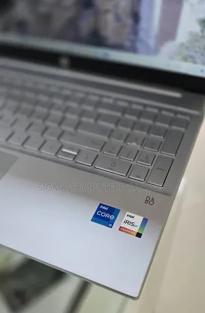 New Laptop HP Pavilion 15 8GB Intel Core i5 SSD 512GB