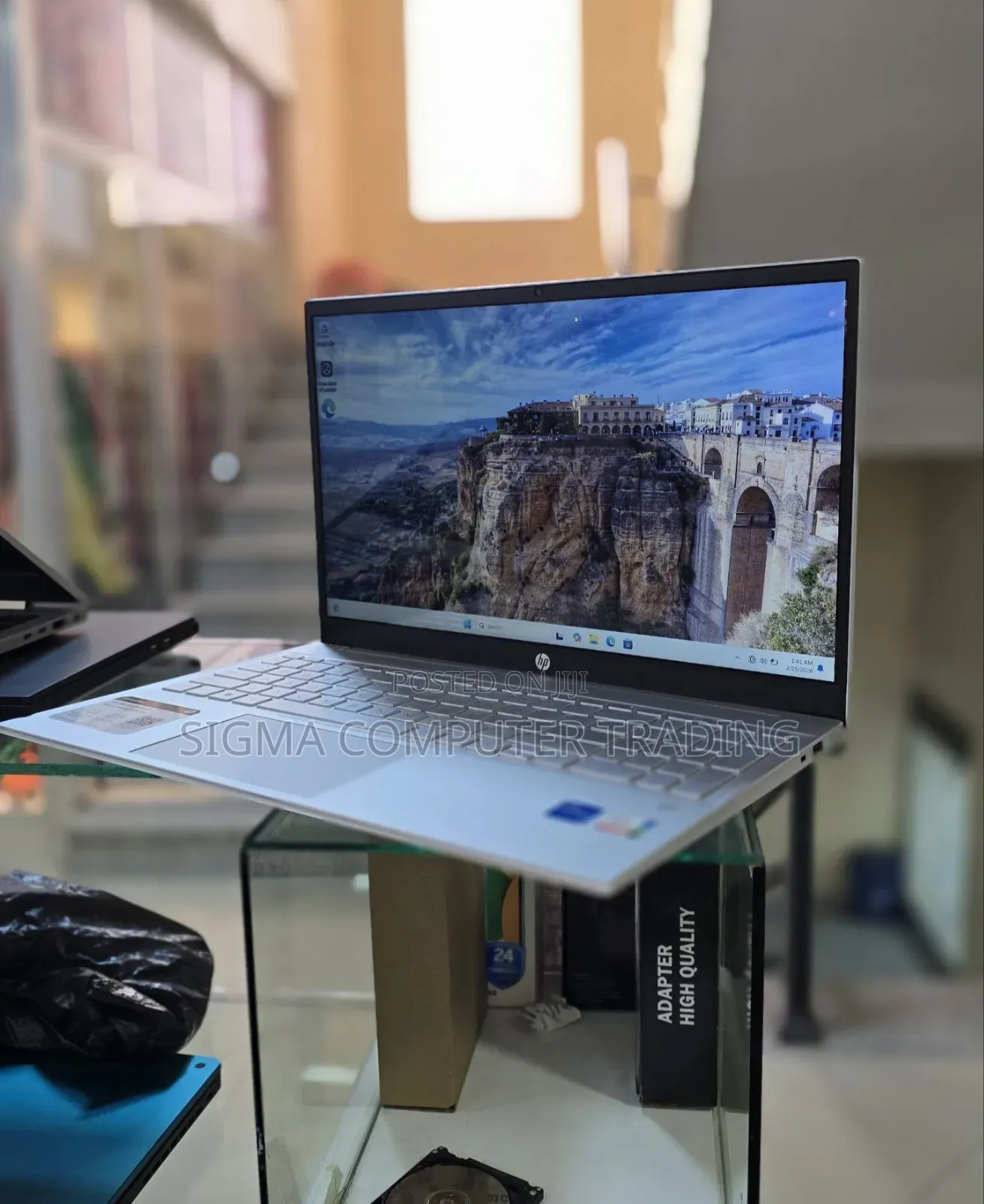 New Laptop HP Pavilion 15 8GB Intel Core i5 SSD 512GB