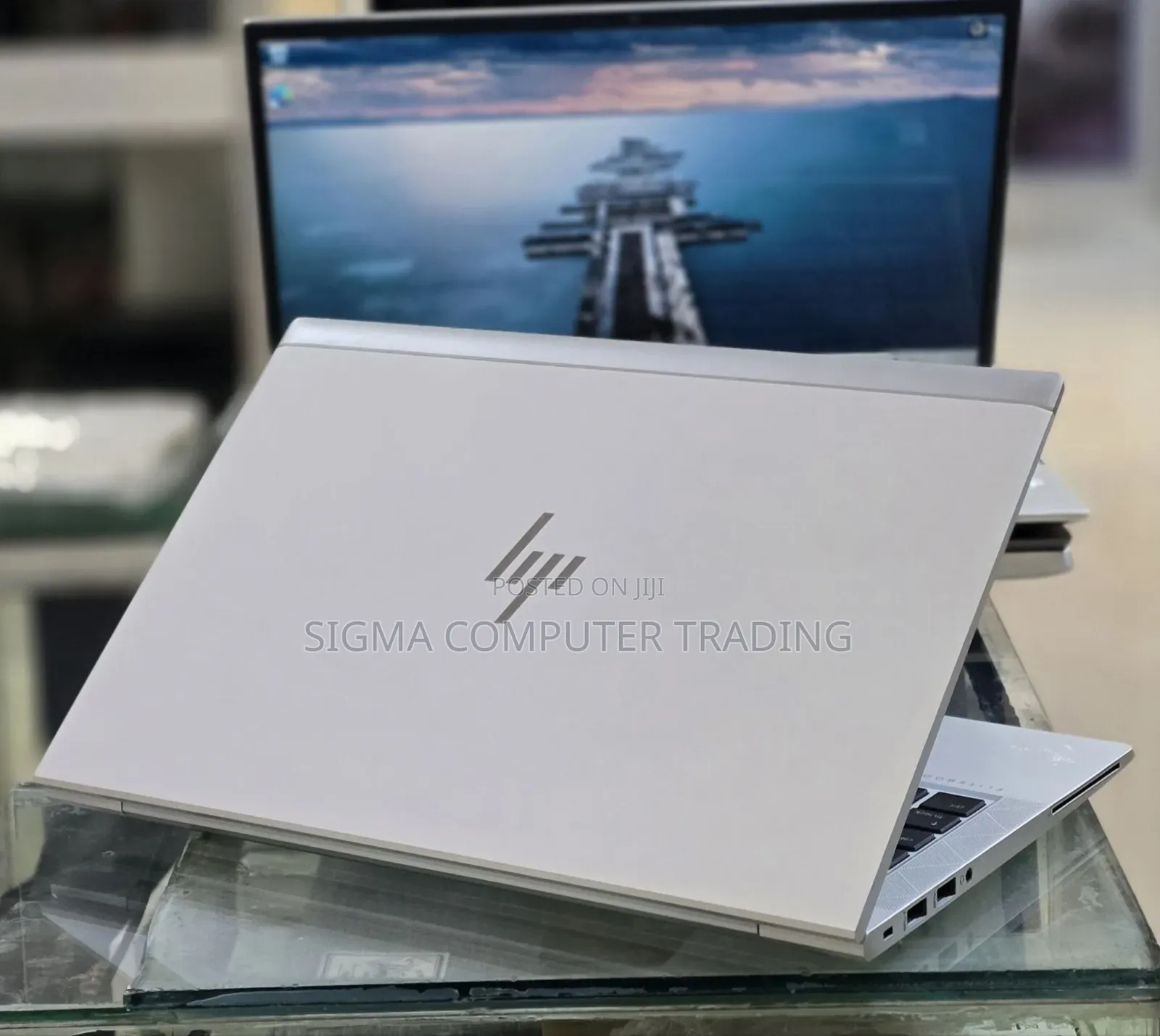 New Laptop HP EliteBook 830 G8 16GB Intel Core i5 SSD 512GB