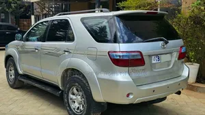 Toyota Fortuner 2009 Teal