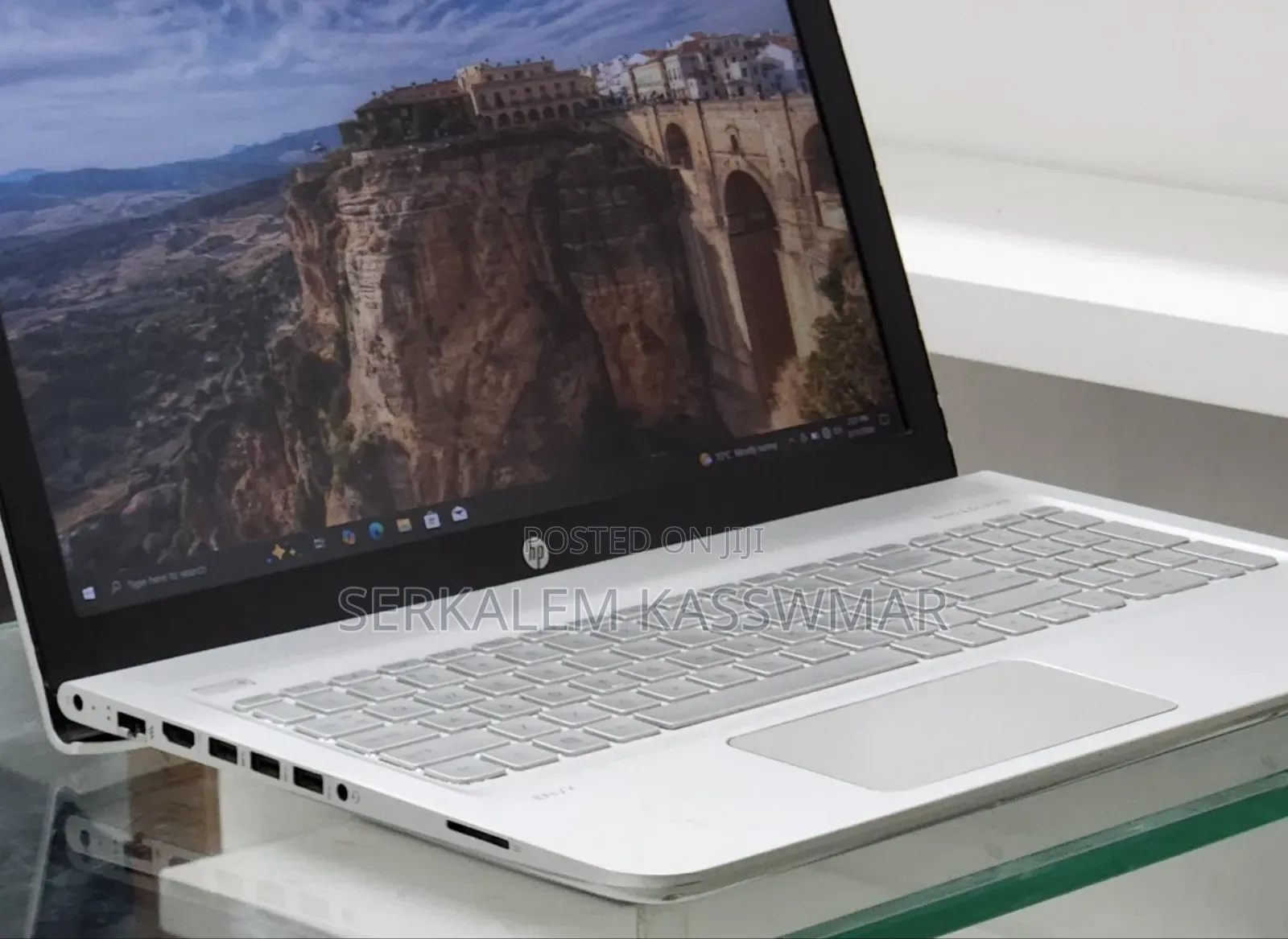 New Laptop HP Envy 15 8GB Intel Core i5 HDD+SSD 1T