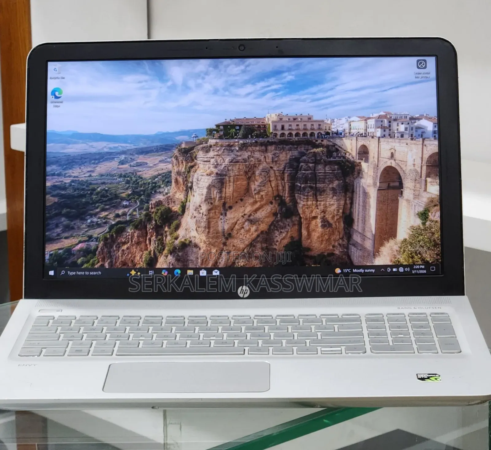 New Laptop HP Envy 15 8GB Intel Core i5 HDD+SSD 1T