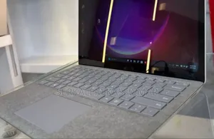 New Laptop Microsoft Surface 8GB Intel Core i5 SSD 256GB