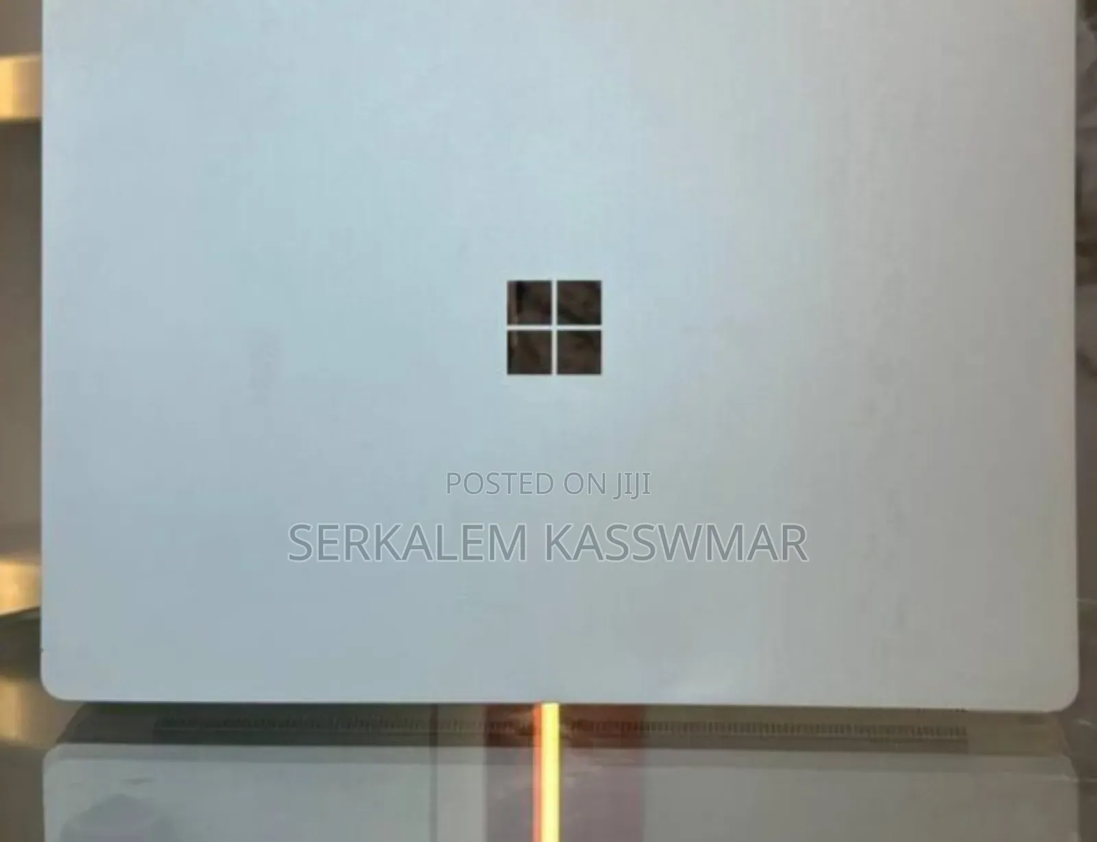 New Laptop Microsoft Surface 8GB Intel Core i5 SSD 256GB