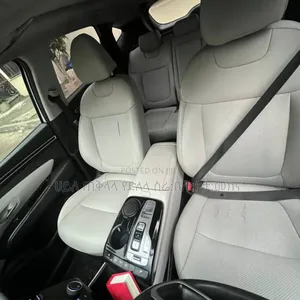 Hyundai Tucson 2022 Ivory