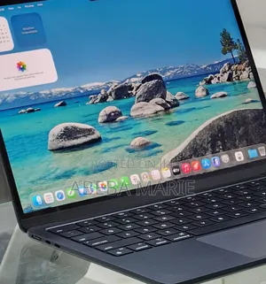 New Laptop Apple MacBook Air 2024 M3 13-inch 16GB Apple M3 SSD 512GB