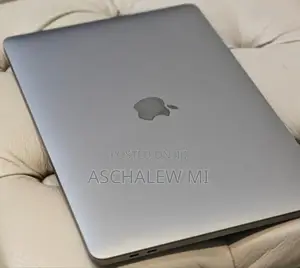New Laptop Apple MacBook Pro 2019 16GB Intel Core i7 SSD 256GB