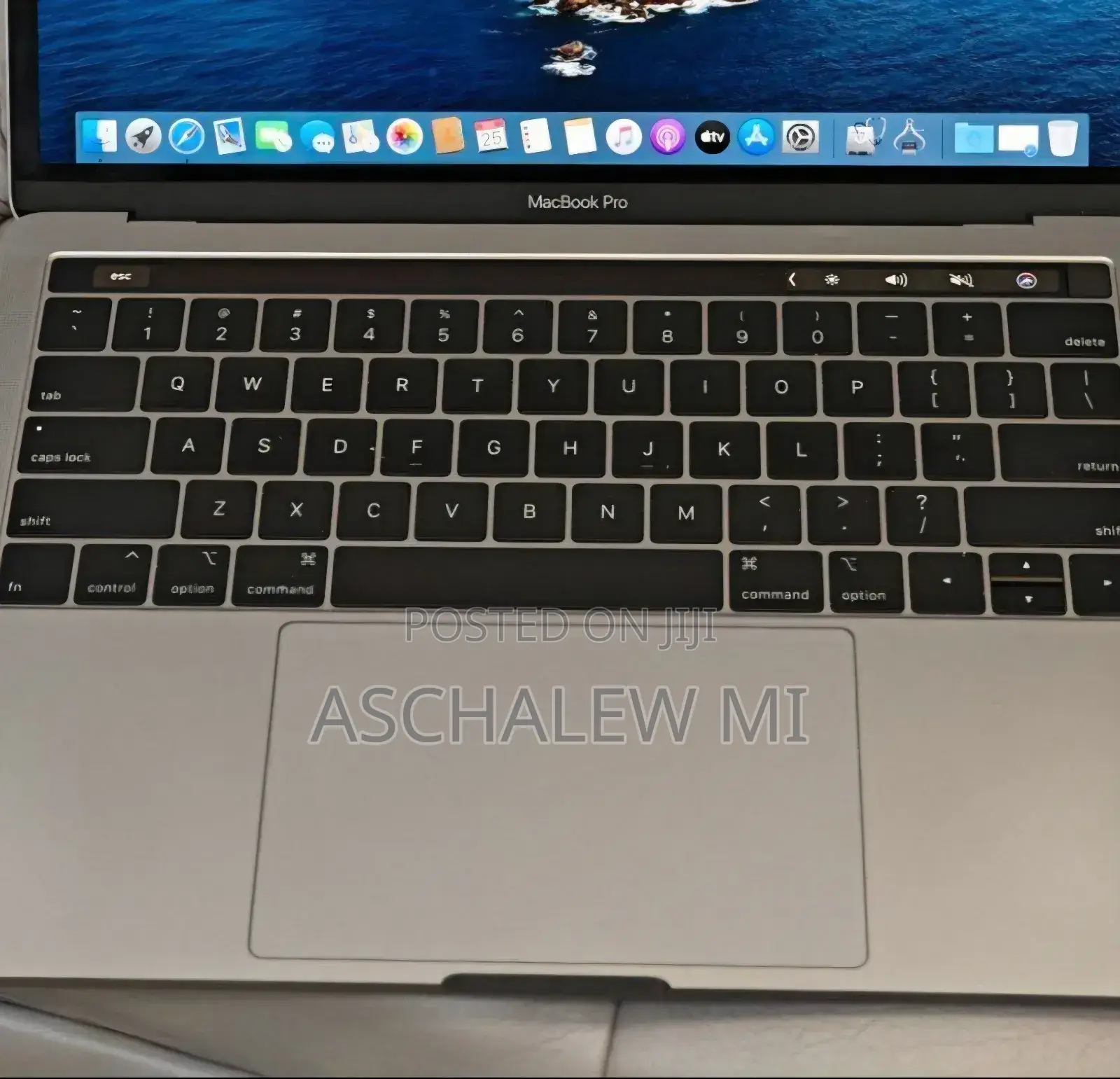 New Laptop Apple MacBook Pro 2019 16GB Intel Core i7 SSD 1T