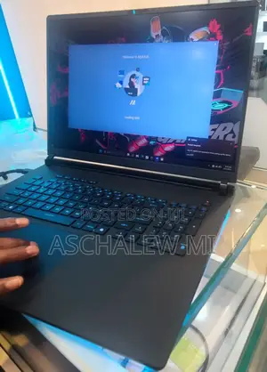 New Laptop Asus ROG Strix G17 32GB Intel Core Ultra 9 SSD 2T