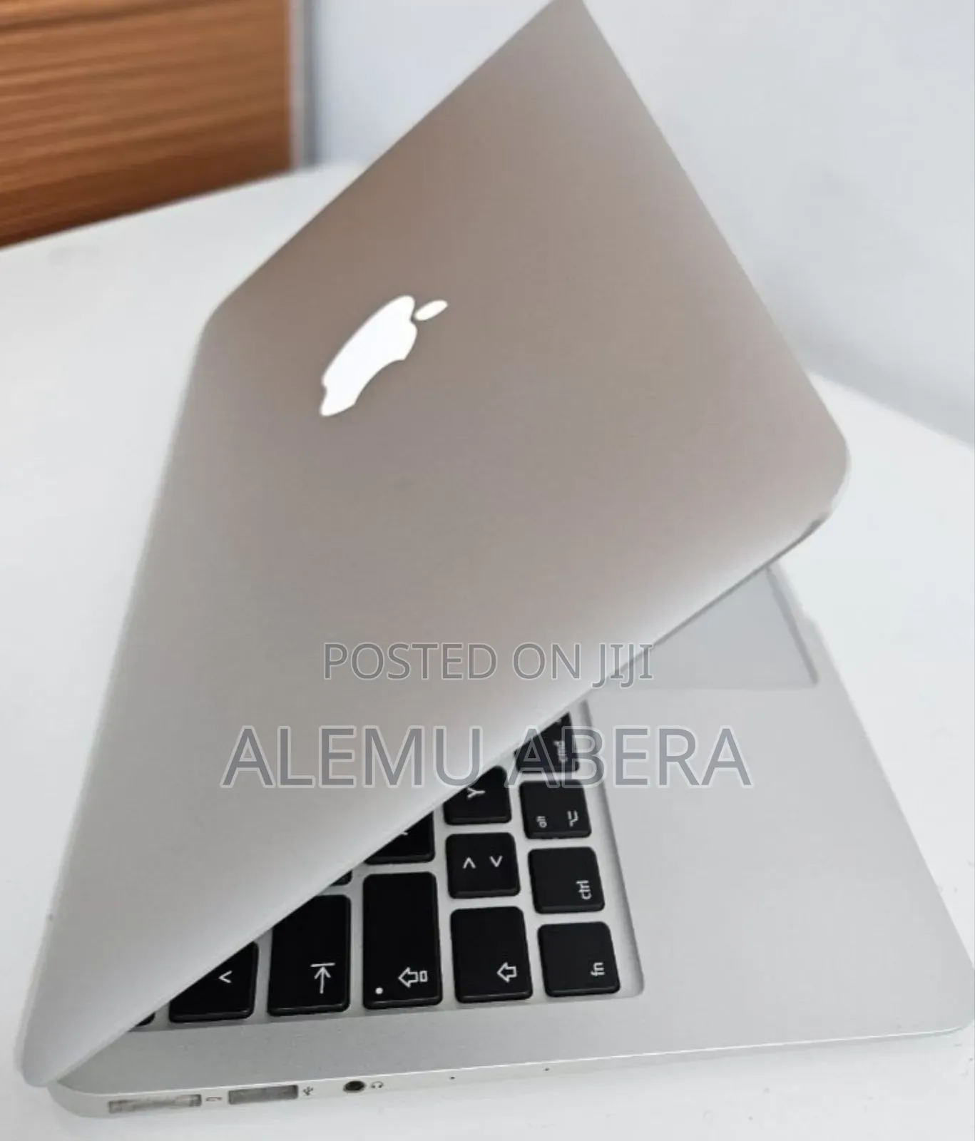 New Laptop Apple MacBook Air 2014 4GB Intel Core i5 SSD 256GB