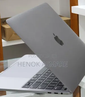 New Laptop Apple MacBook Pro M1 16GB Apple M1 SSD 256GB