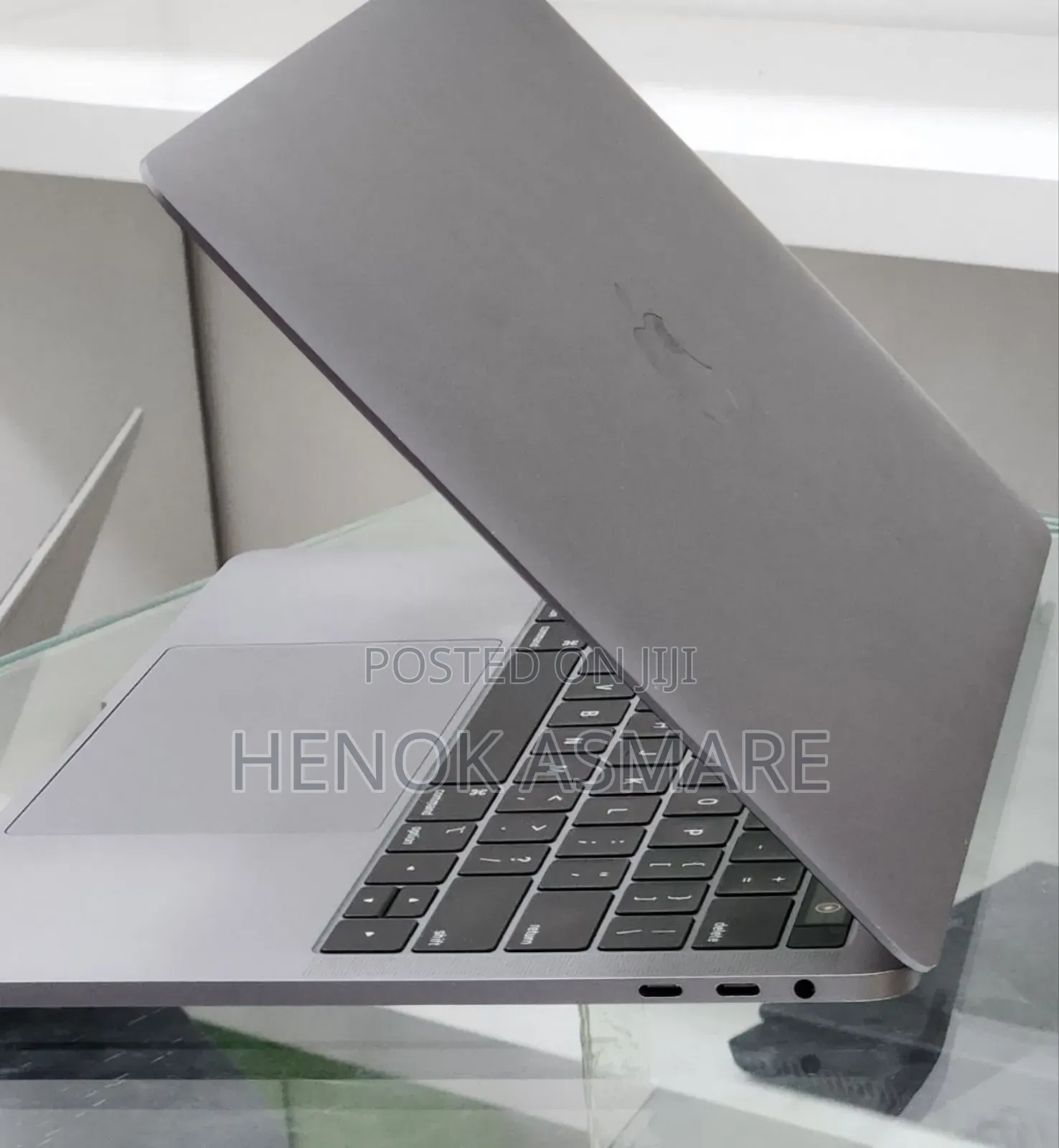 New Laptop Apple MacBook Pro 2019 16GB Intel Core i7 SSD 1T