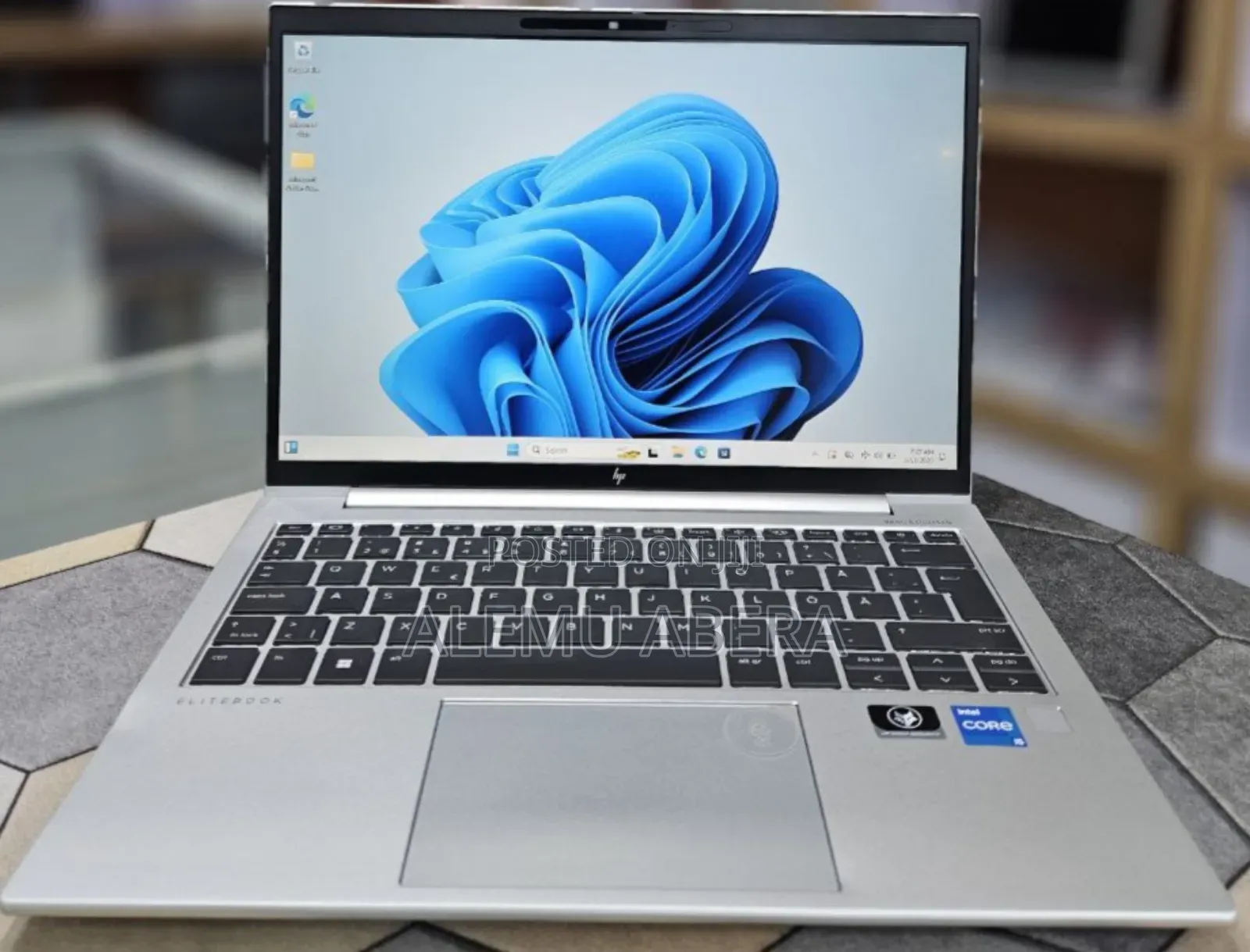 New Laptop HP EliteBook 830 G9 16GB Intel Core i5 SSD 512GB