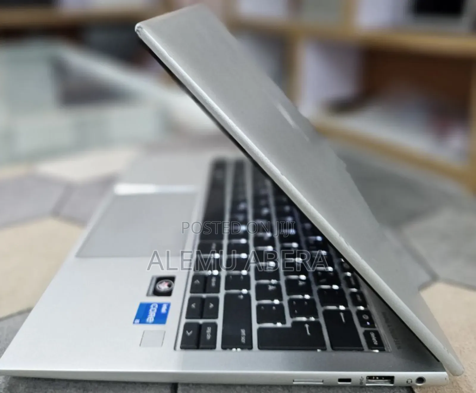 New Laptop HP EliteBook 830 G9 16GB Intel Core i5 SSD 512GB
