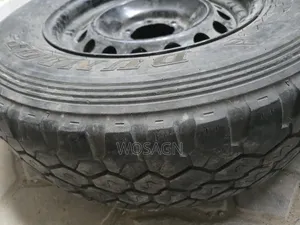 Tire With Cherokee 245/75r17 112h