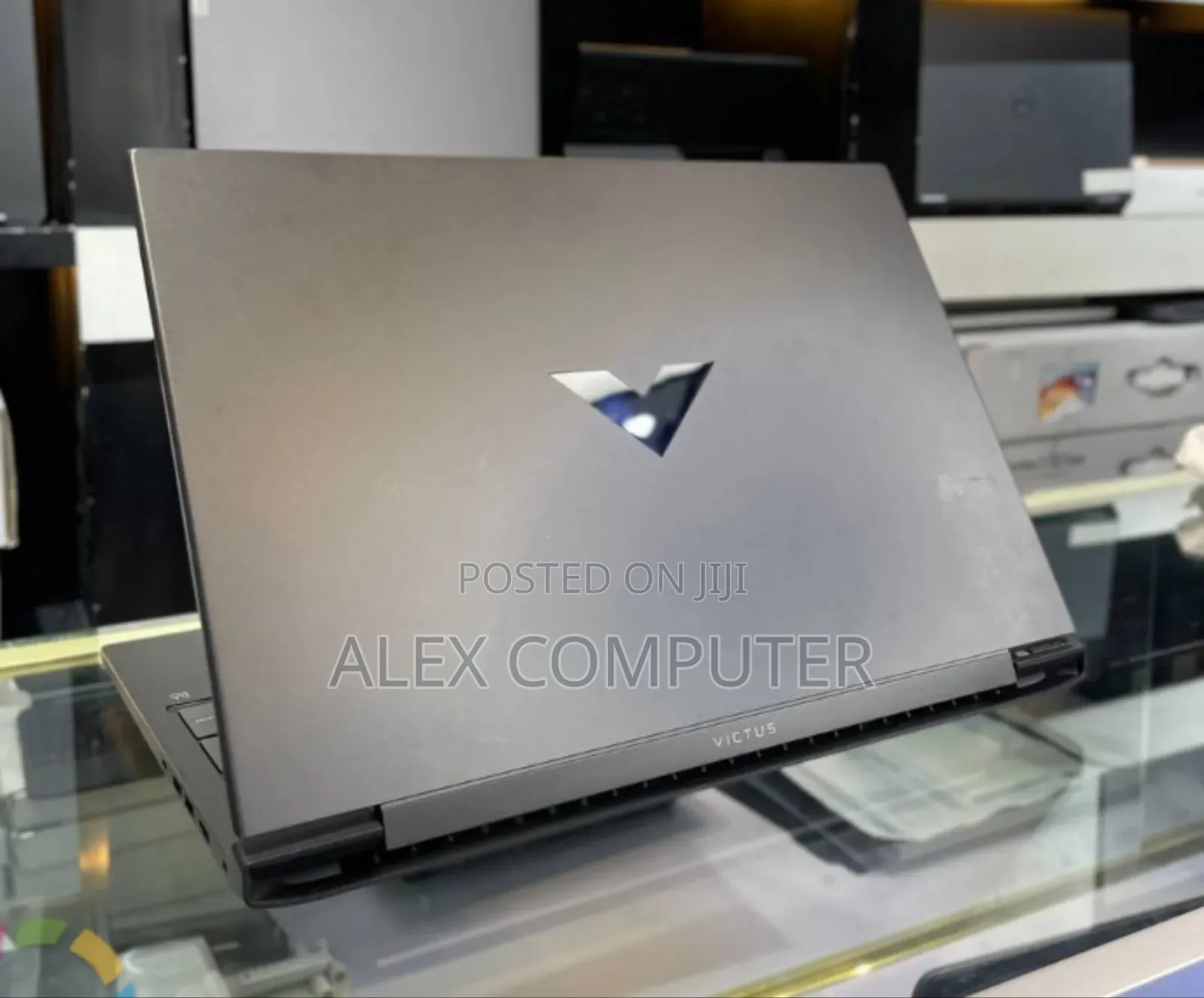 New Laptop HP Victus 15 16GB Intel Core i7 SSD 1T