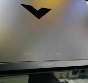 New Laptop HP Victus 15 16GB Intel Core i7 SSD 1T