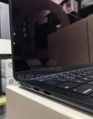 New Laptop Apple MacBook Air 2025 M4 13-inch 16GB Apple M4 SSD 512GB