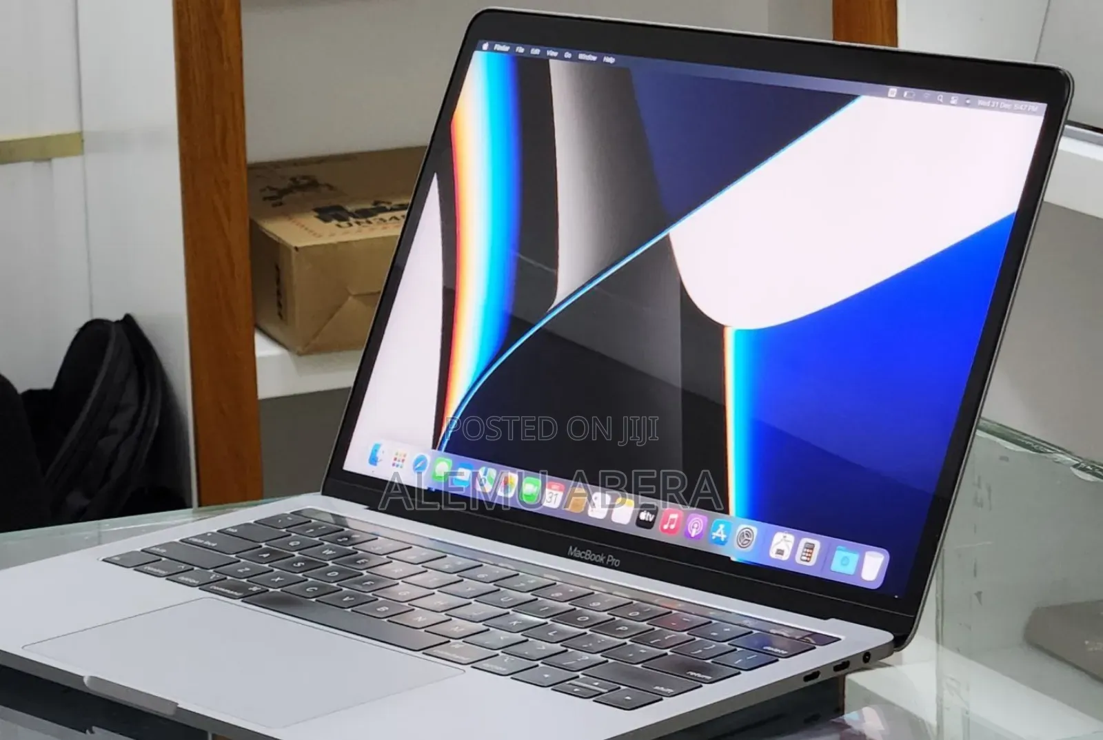 New Laptop Apple MacBook Pro M1 16GB Apple M1 SSD 256GB