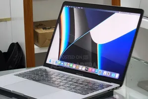 New Laptop Apple MacBook Pro M1 16GB Apple M1 SSD 256GB