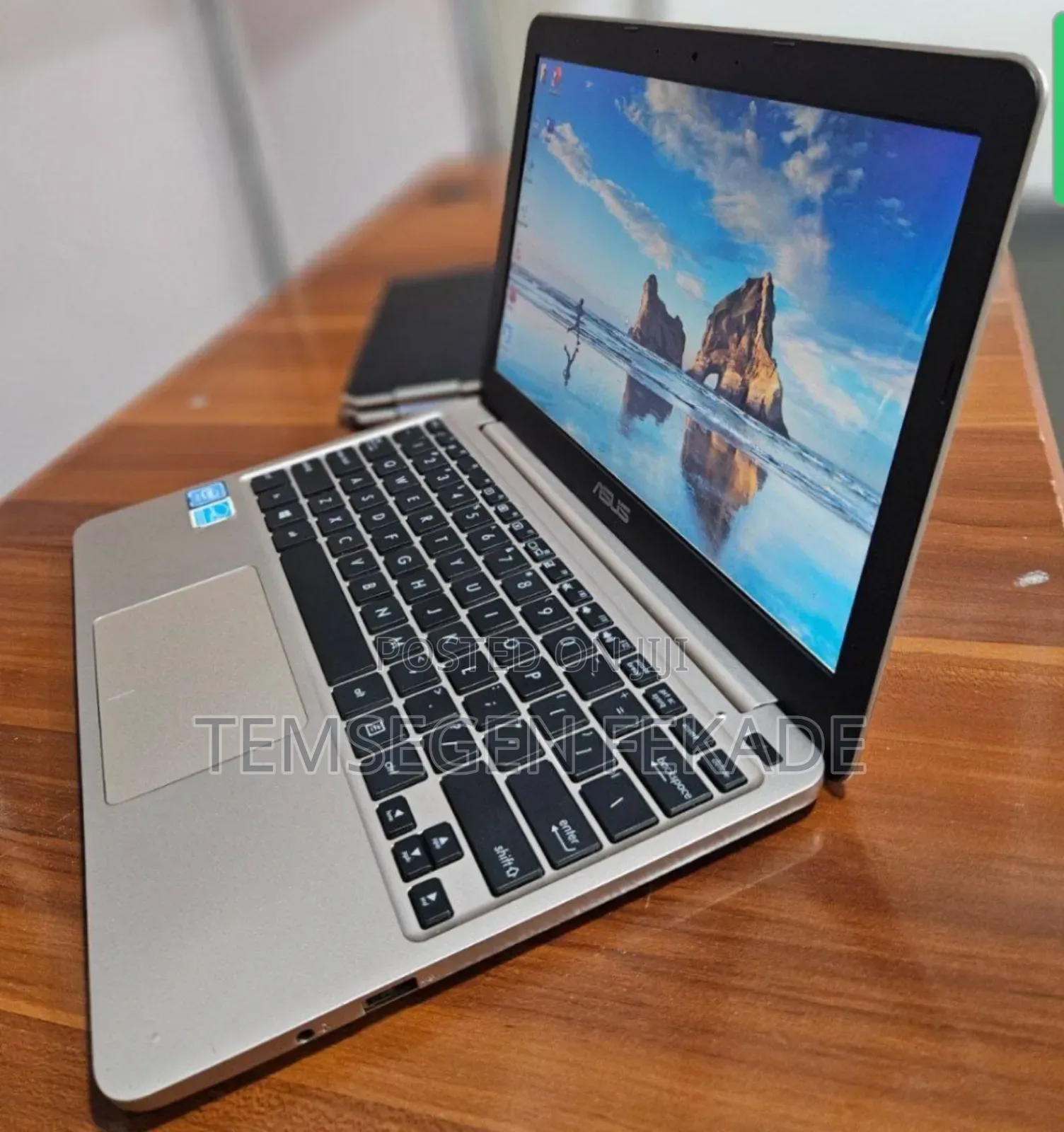 Laptop Asus 2GB SSD 32GB