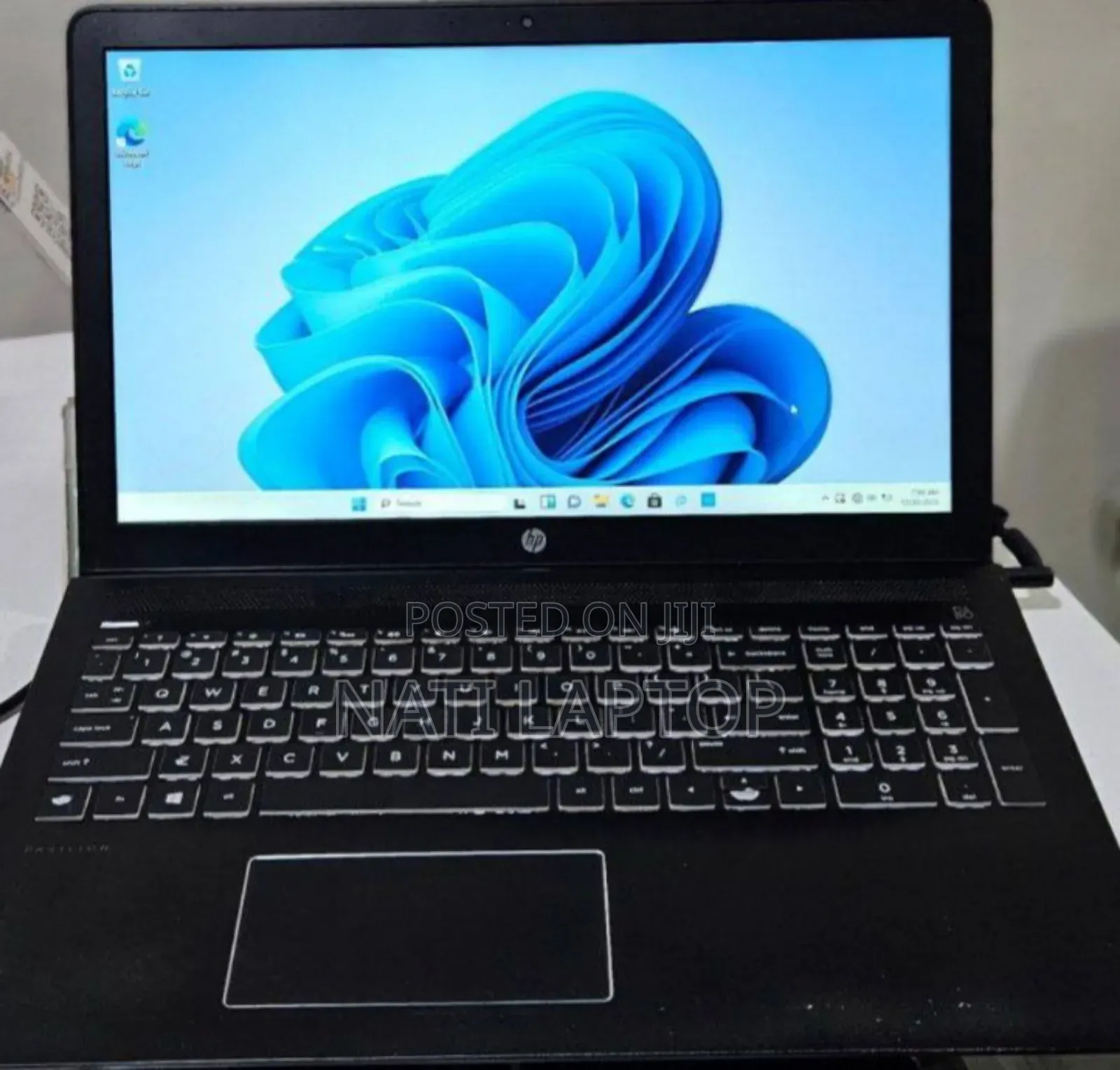 New Laptop HP Pavilion 15 8GB Intel Core i7 SSD 256GB
