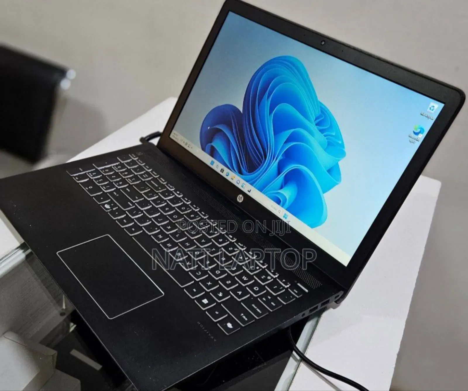 New Laptop HP Pavilion 15 8GB Intel Core i7 SSD 256GB