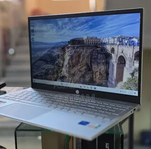 New Laptop HP Pavilion 15 8GB Intel Core i5 SSD 512GB