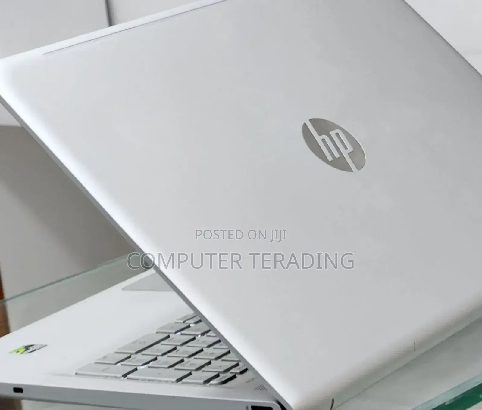 New Laptop HP Envy Pro 8GB Intel Core i5 HDD 1T