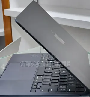 New Laptop Apple MacBook Pro 2024 M3 14-inch 16GB SSD 512GB