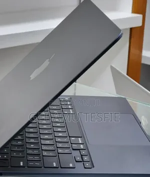 New Laptop Apple MacBook Pro 2024 M3 14-inch 16GB SSD 512GB