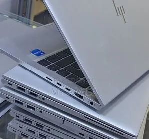 New Laptop HP Stream Notebook 16GB Intel Core i5 SSD 512GB