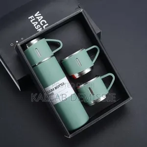 Vaccuum Flask Set የፔርሙዝ ማግ 3 መጠጫ ኩባያዎች ያሉ